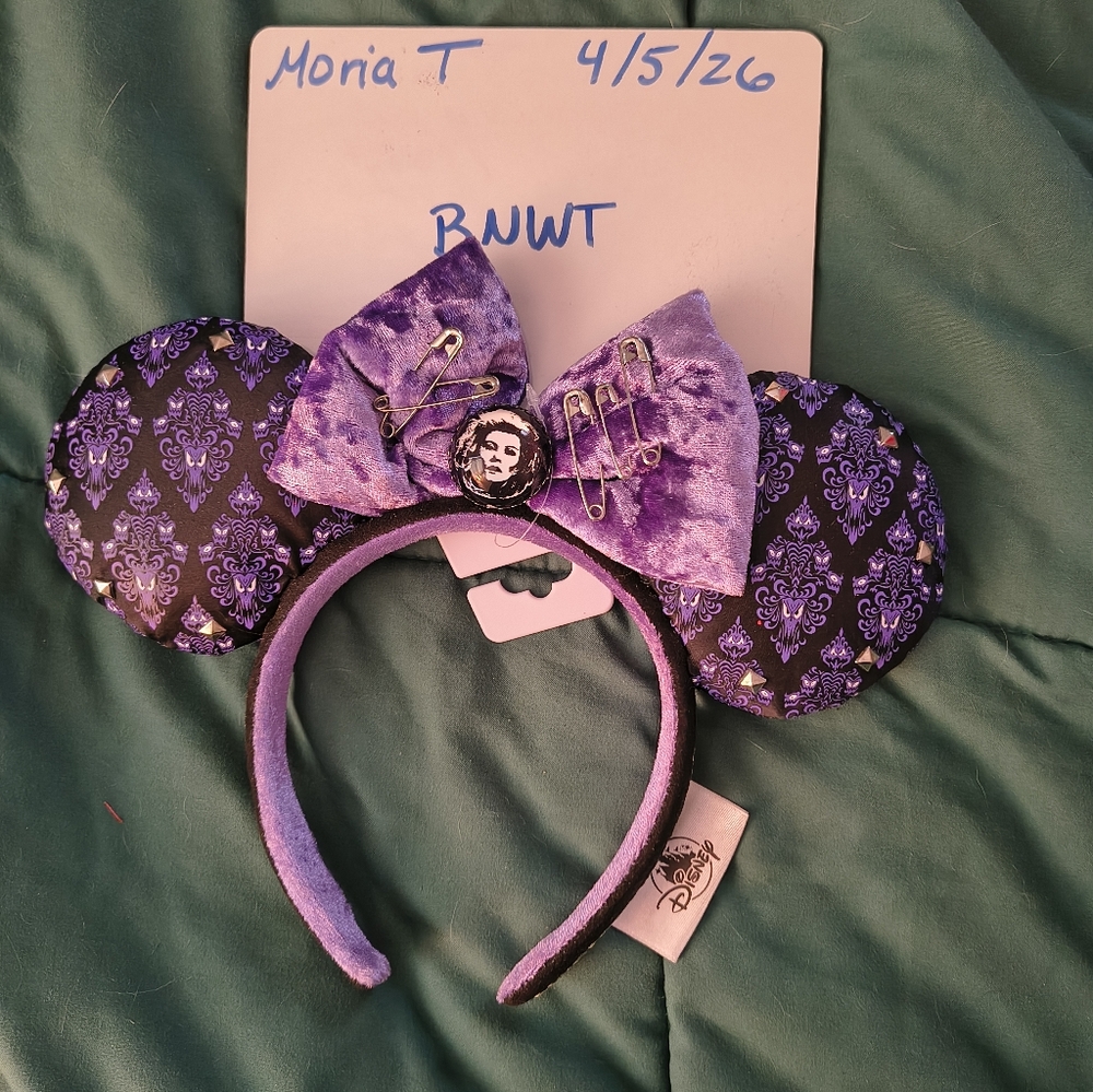2021 Disney Haunted Mansion Madame Leota Ears